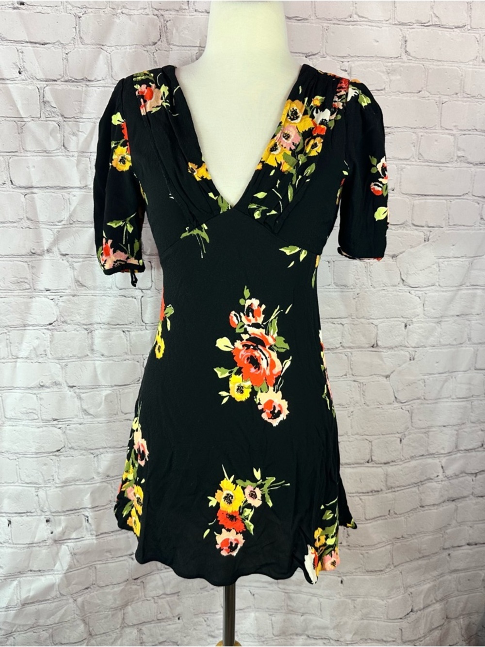 Free people Floral V-Neck Black Mini a-line Dress women 4 fit & flare boho